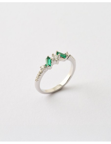 ANILLO CIRCONITAS REDONDAS BLANCSA Y BAGUETTE ESMERALDA  Malizzia