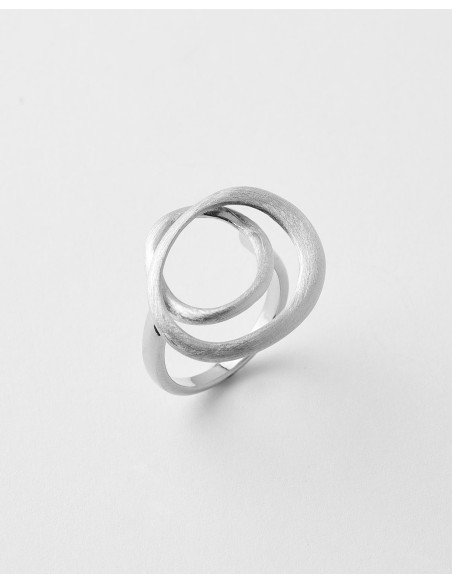 ANILLO DOBLE OVALO ENTRELAZADO MATE  Malizzia